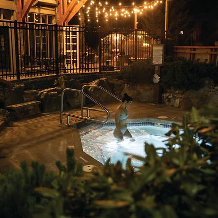 Pan Pacific Whistler Village Centre Экстерьер фото