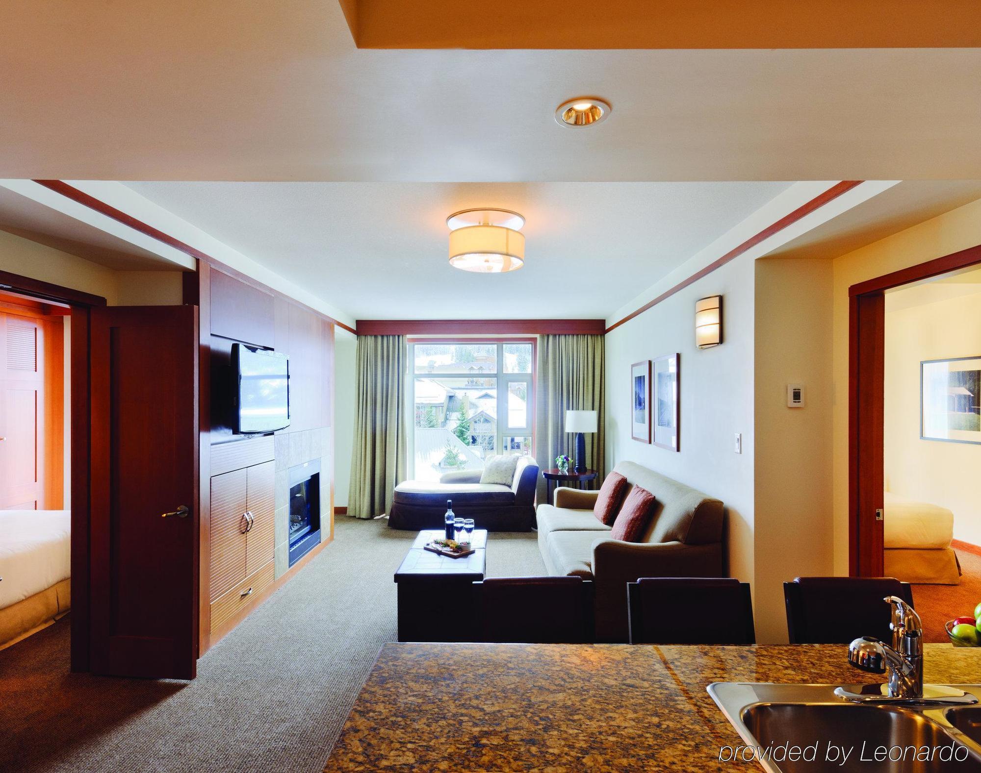 Pan Pacific Whistler Village Centre Номер фото