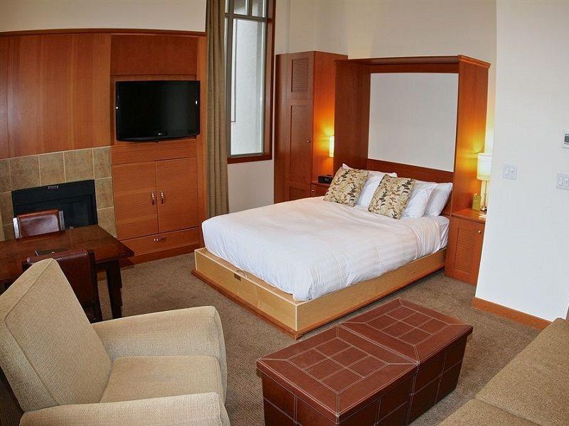 Pan Pacific Whistler Village Centre Экстерьер фото