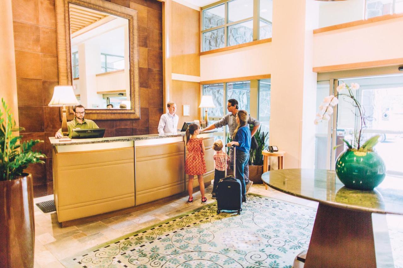 Pan Pacific Whistler Village Centre Экстерьер фото
