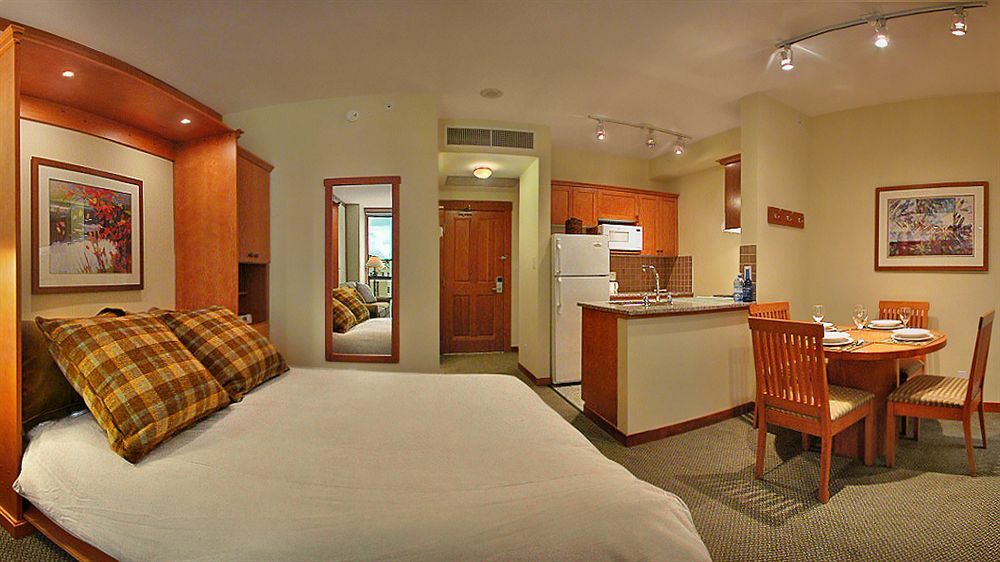 Pan Pacific Whistler Village Centre Экстерьер фото